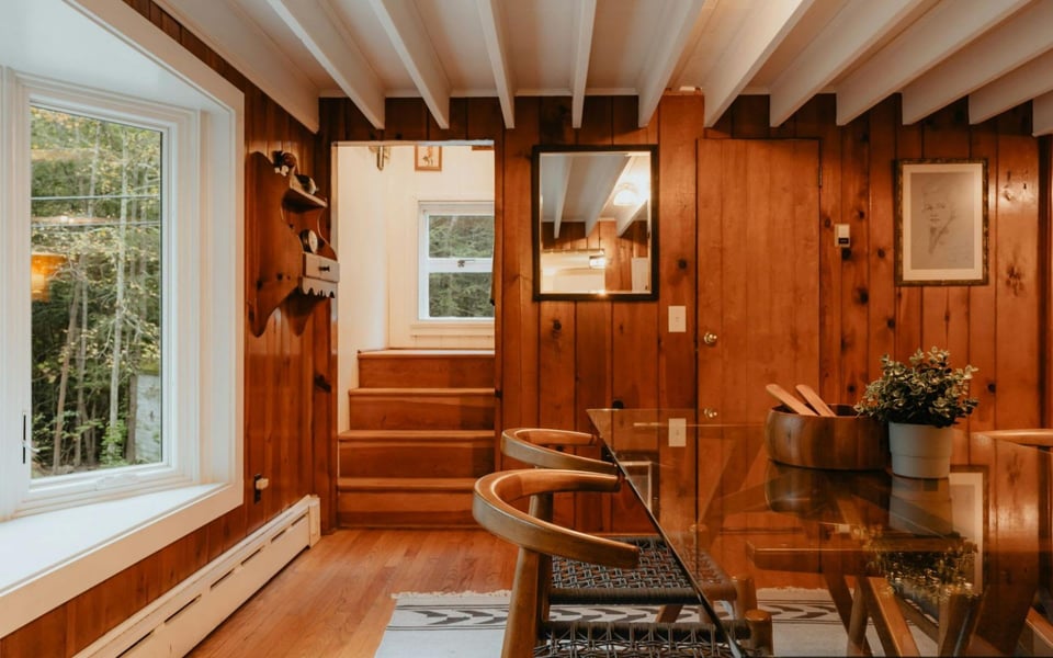 Decoding the Relationship Between Home Age and Market Value