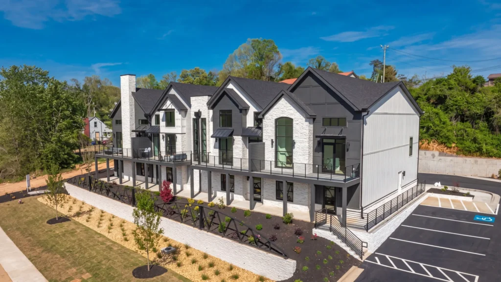 1281 E Main Street — aerial mls