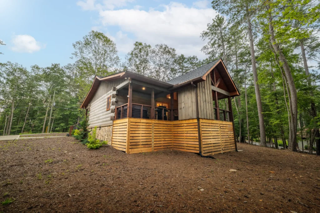956 Lemmon Ln — exterior backyard
