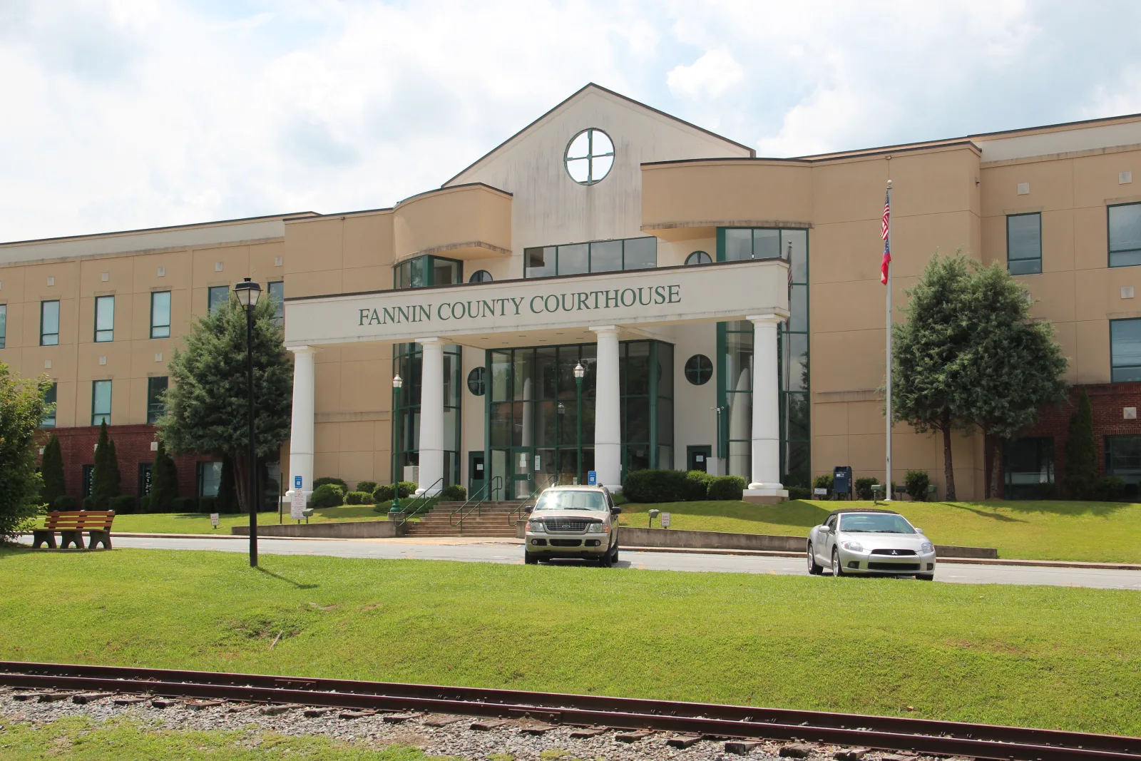The Fannin County Courthouse in downtown Blue Ridge, Georgia, where property deeds and liens are recorded